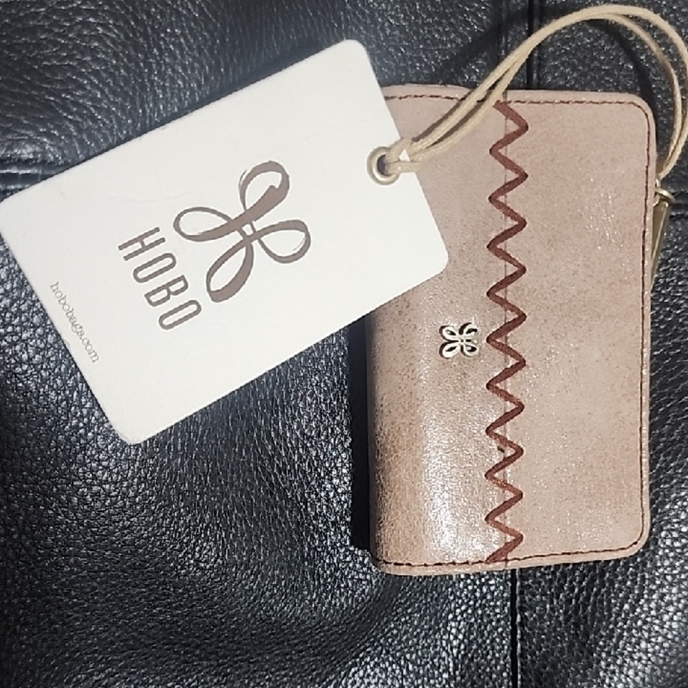 ~HOBO~HAZEL~JILL~Card Case - Picture 3 of 6